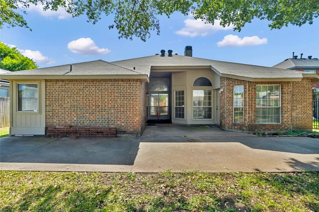 5206 Rio Court Arlington TX 76017