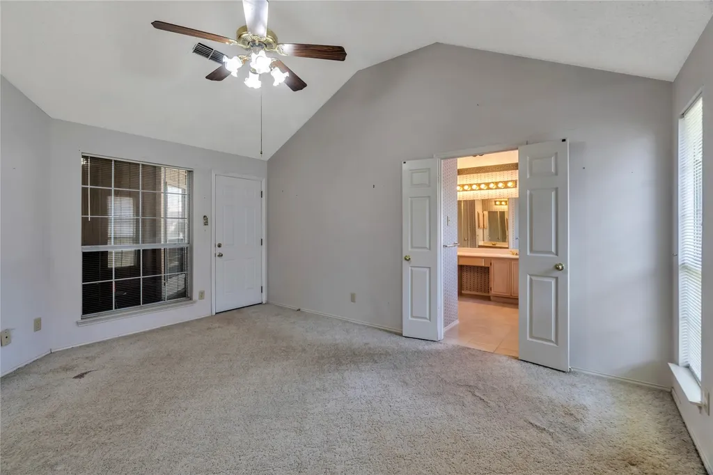 5206 Rio Court Arlington TX 76017