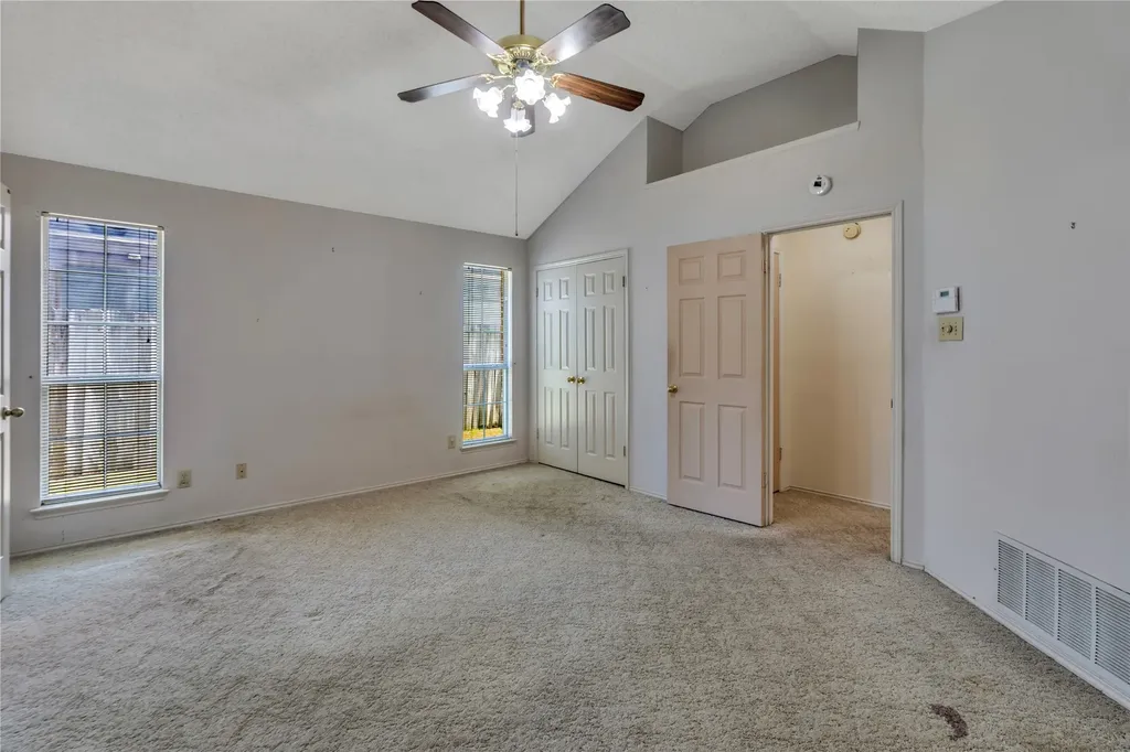 5206 Rio Court Arlington TX 76017
