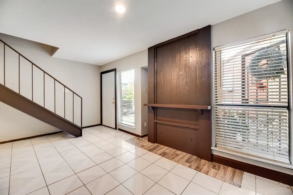 7152 Fair Oaks Avenue Dallas TX 75231