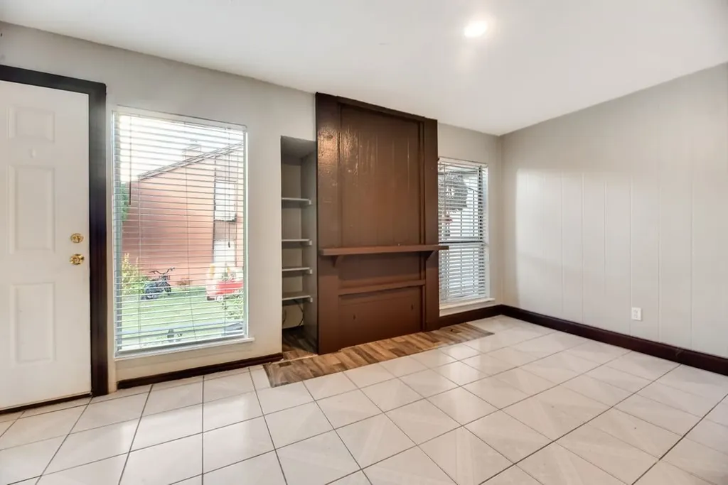 7152 Fair Oaks Avenue Dallas TX 75231