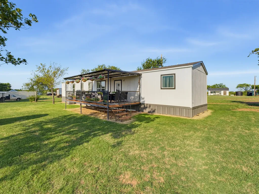 233 Fm 1883 Henrietta TX 76365