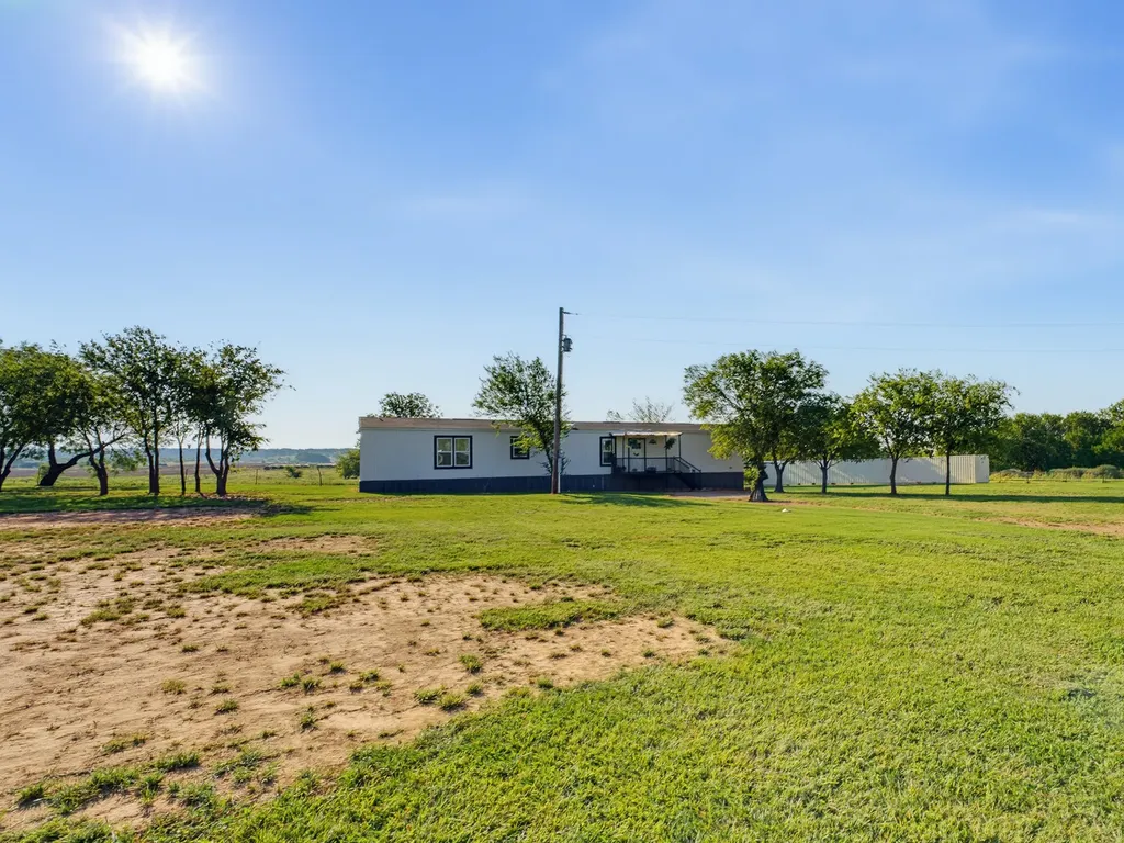 233 Fm 1883 Henrietta TX 76365