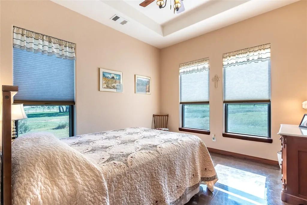 800 Quarter Horse Circle Kingsland TX 78639