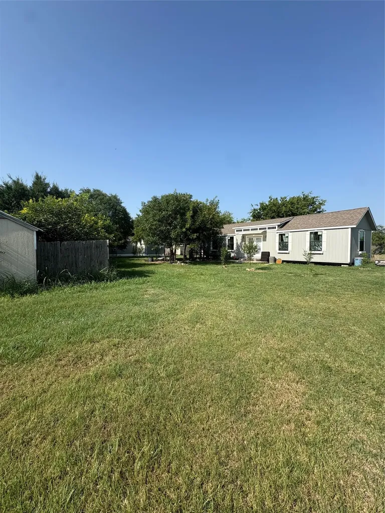 22598 Arapaho Road Justin TX 76247
