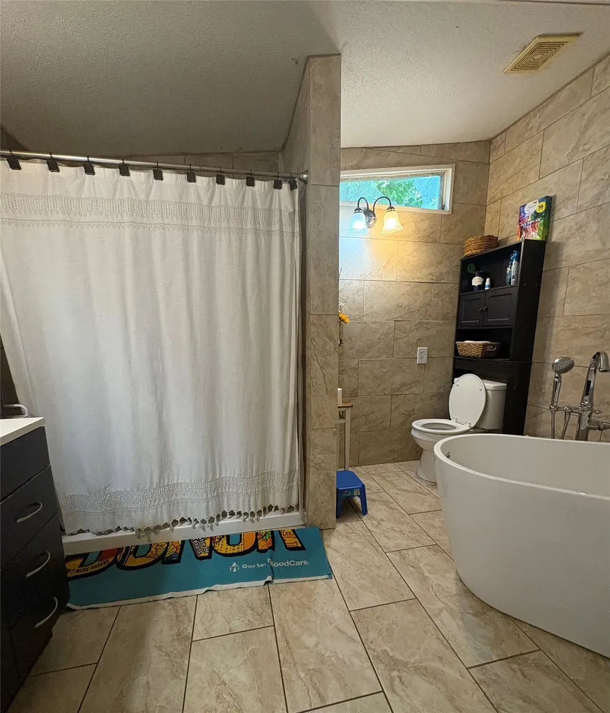 22598 Arapaho Road Justin TX 76247
