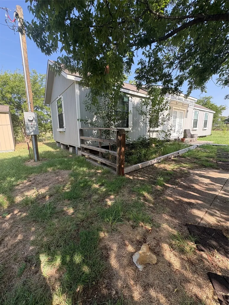 22598 Arapaho Road Justin TX 76247