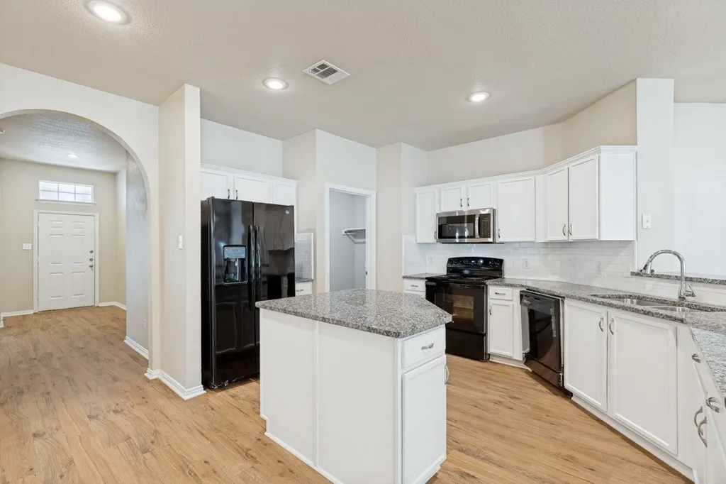 1504 Oakcrest Drive Providence Village TX 76227