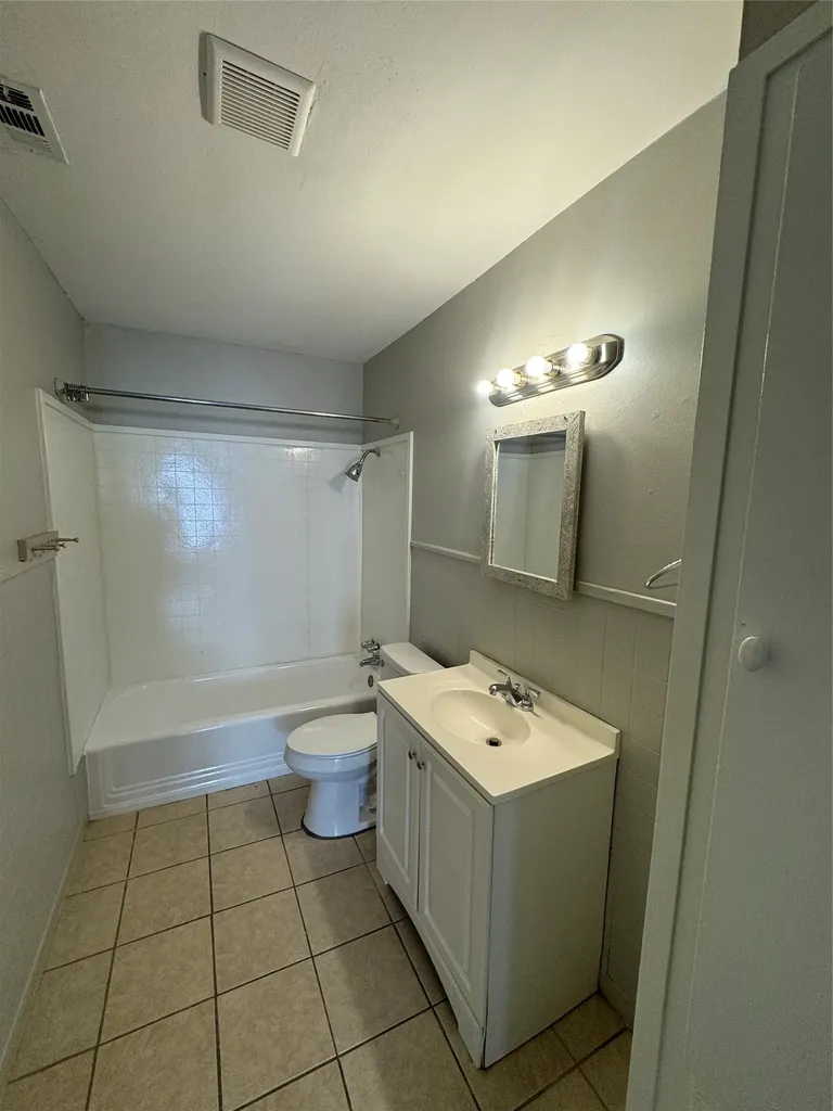 660 Ockley Drive Shreveport LA 71106