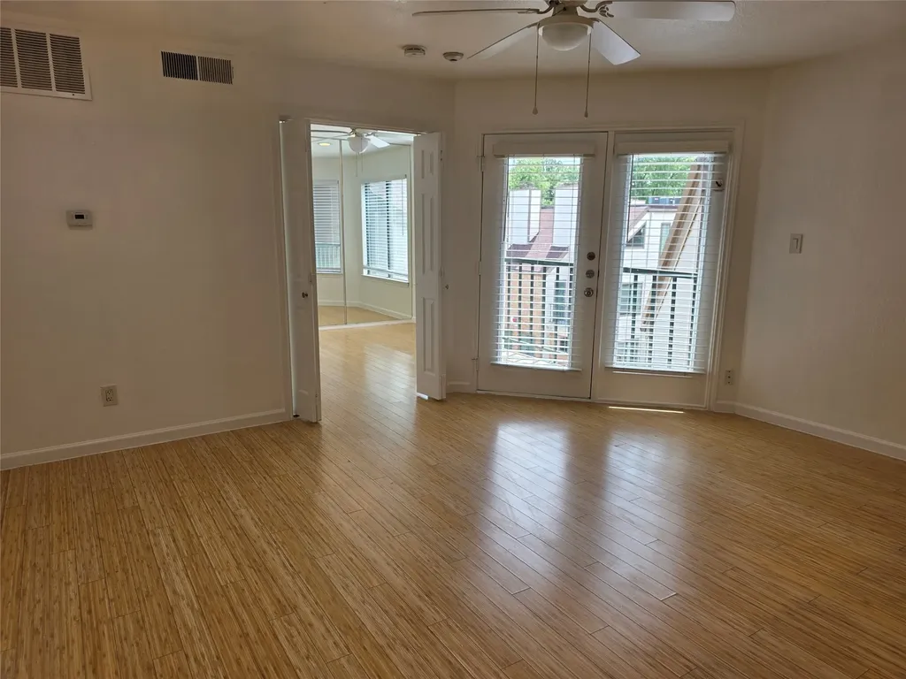2300 Balsam Drive Arlington TX 76006