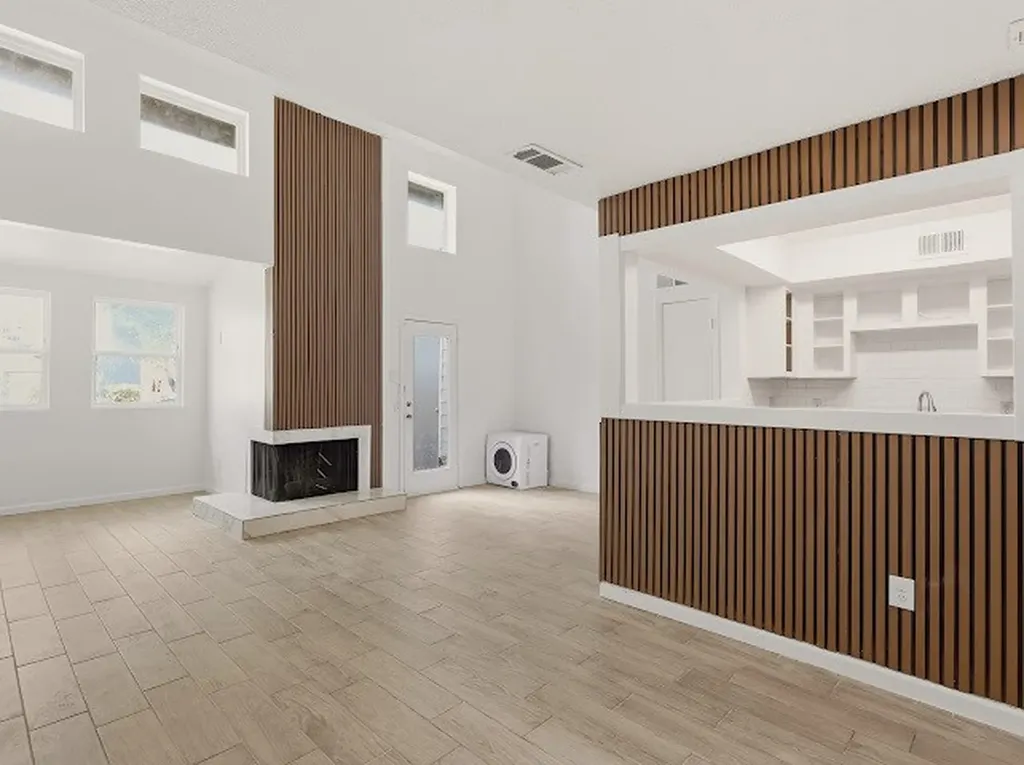 9696 Walnut Street Dallas TX 75243