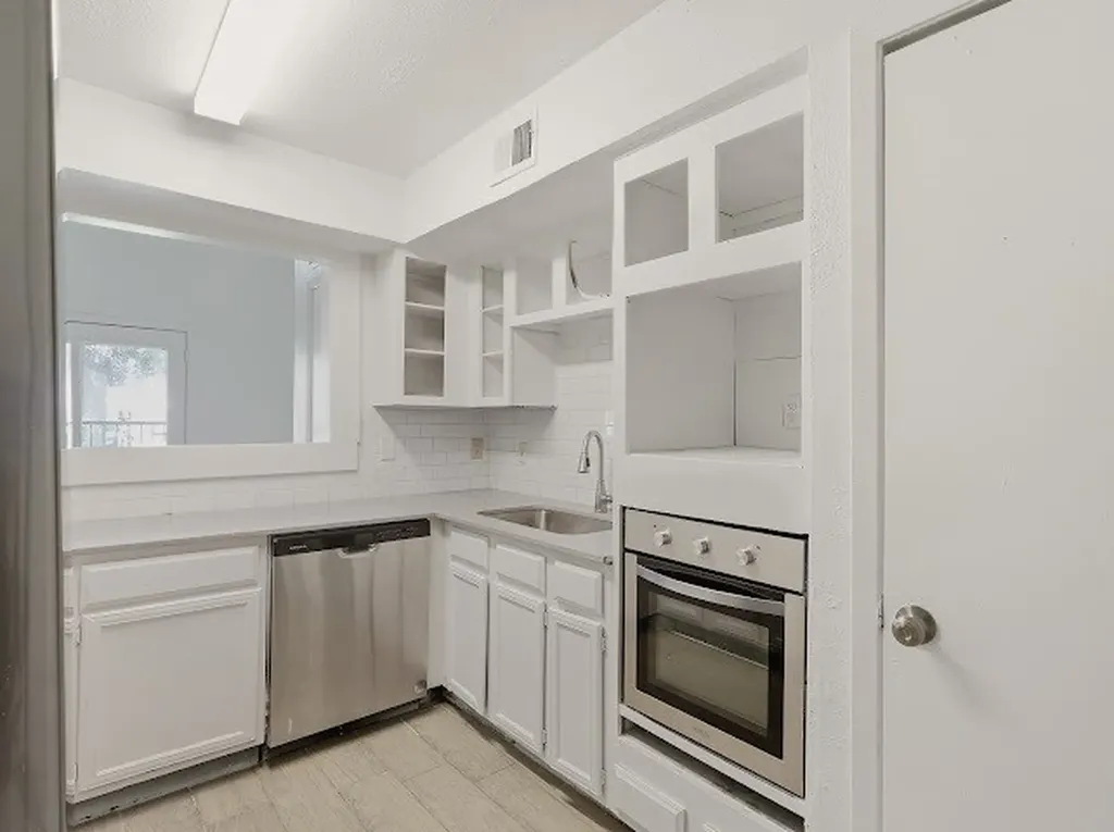 9696 Walnut Street Dallas TX 75243