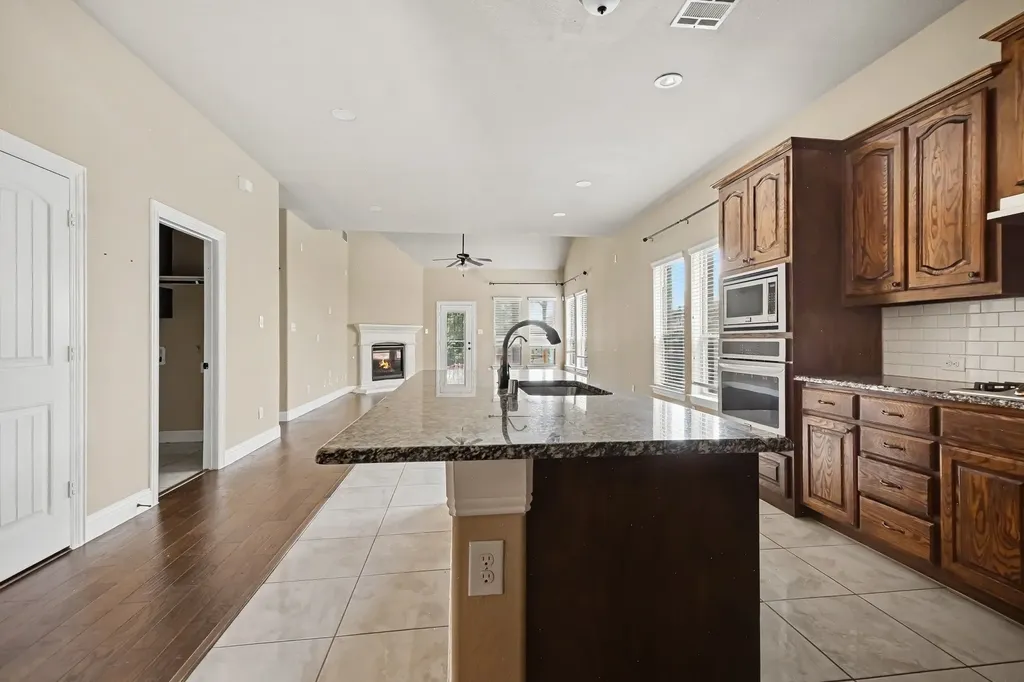 604 Darby Lane Mckinney TX 75072