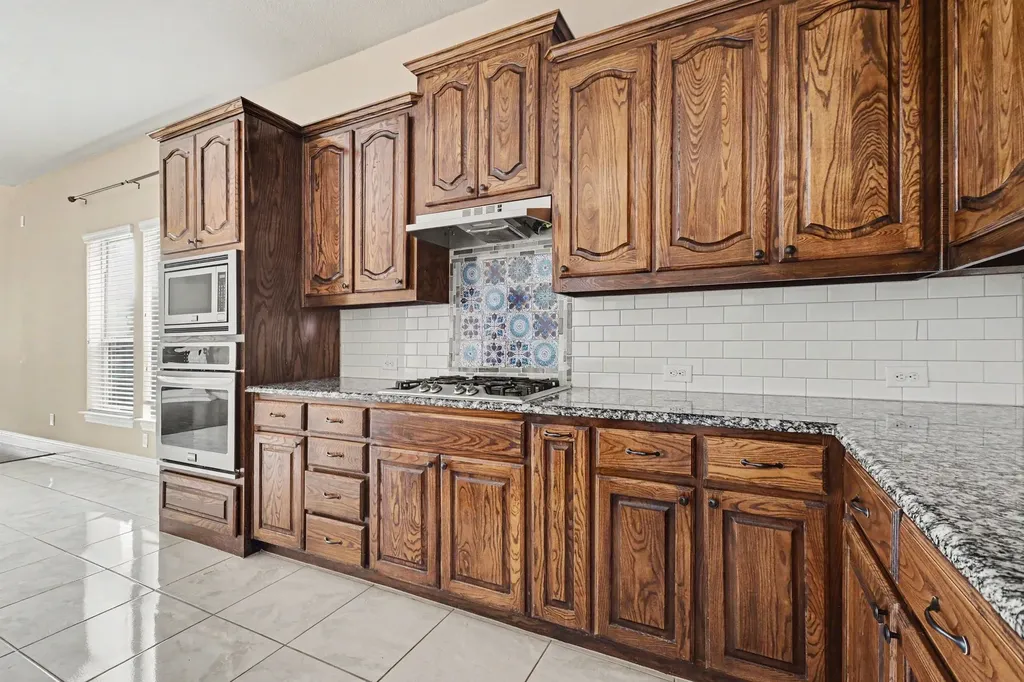 604 Darby Lane Mckinney TX 75072