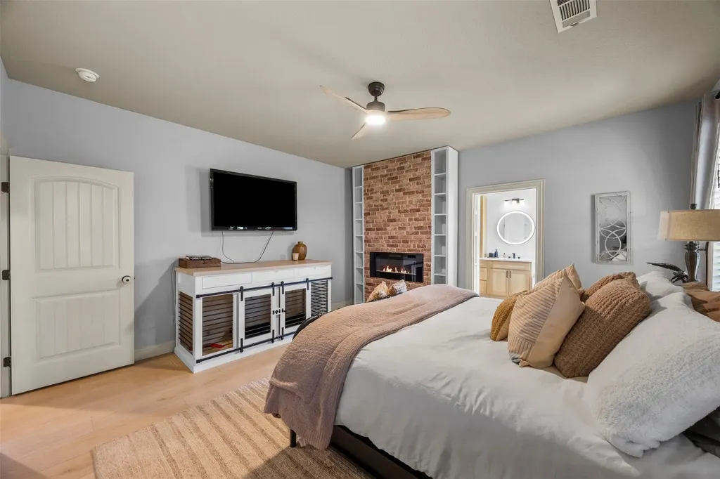 3175 Collins Road Burleson TX 76028