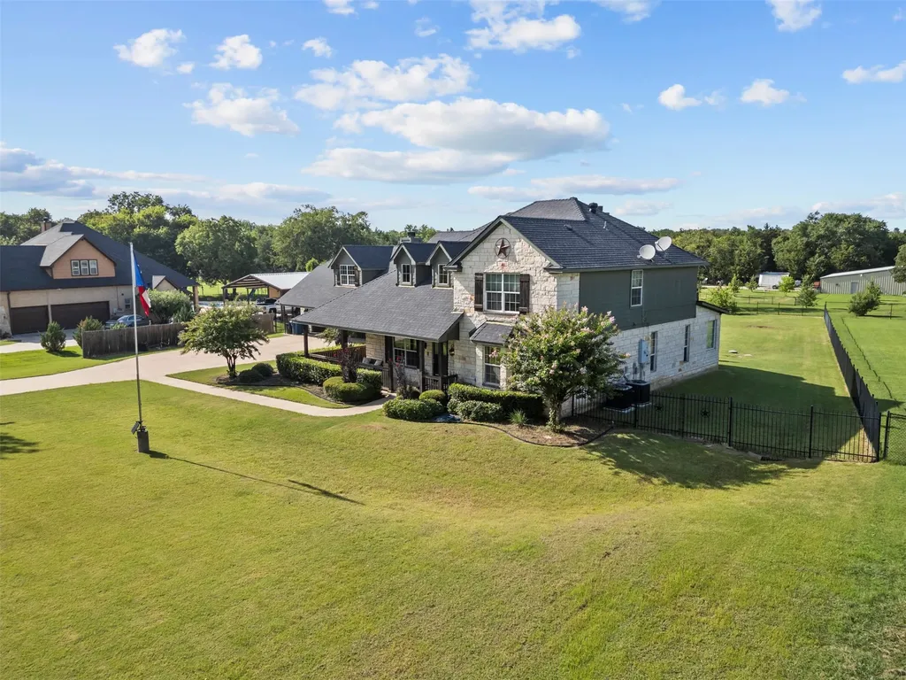 3175 Collins Road Burleson TX 76028