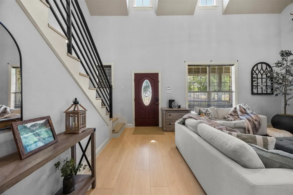 3175 Collins Road Burleson TX 76028