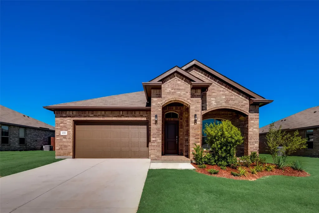 415 Helm Lane Azle TX 76020