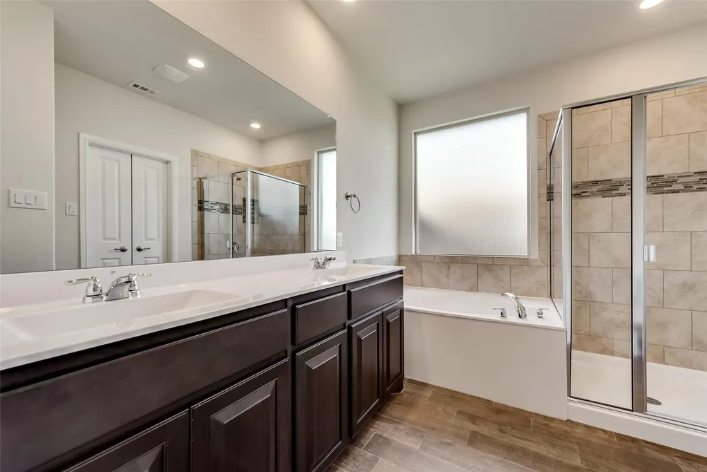 415 Helm Lane Azle TX 76020