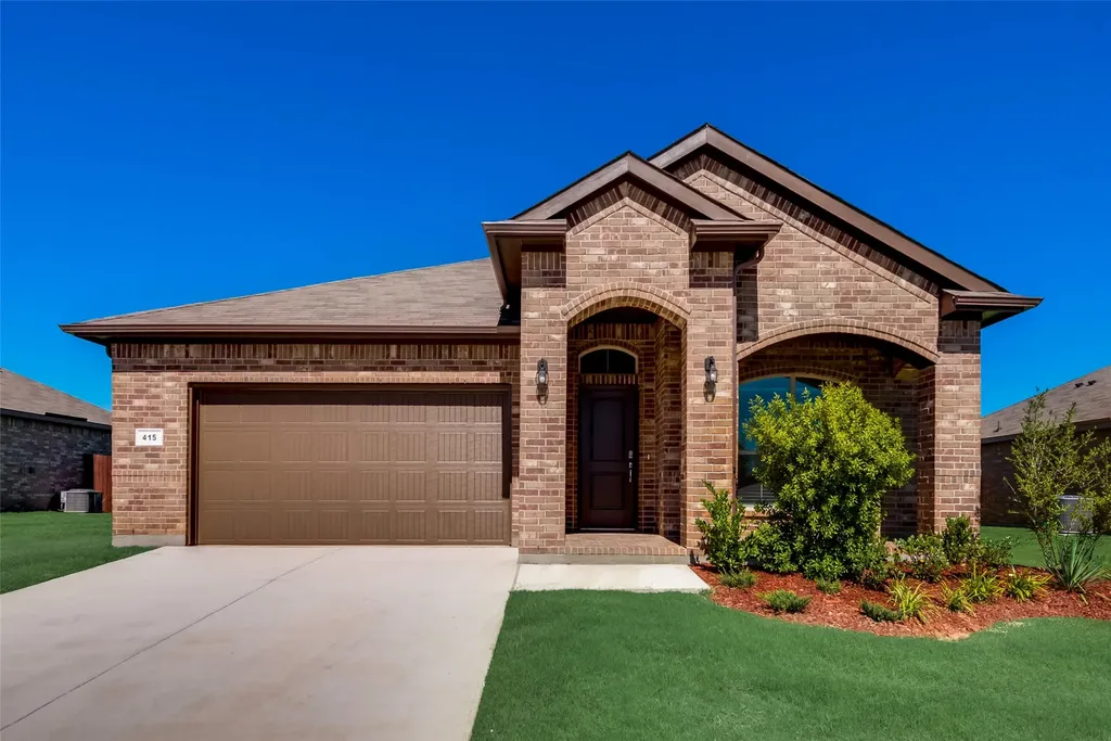 415 Helm Lane Azle TX 76020