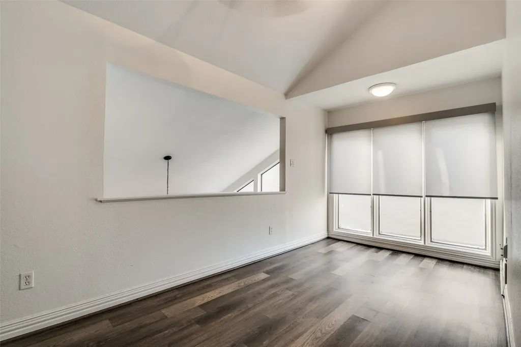 17018 Planters Row Addison TX 75001