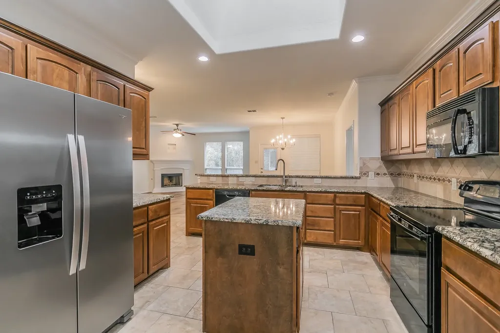 5115 Prestwick Drive Arlington TX 76001