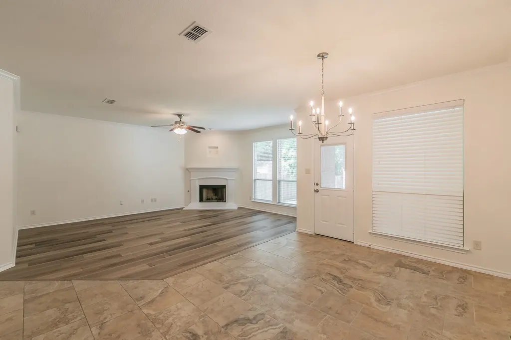5115 Prestwick Drive Arlington TX 76001
