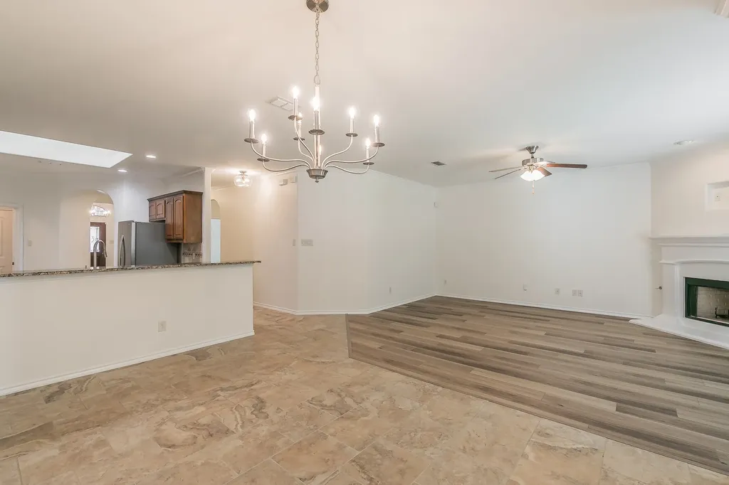 5115 Prestwick Drive Arlington TX 76001