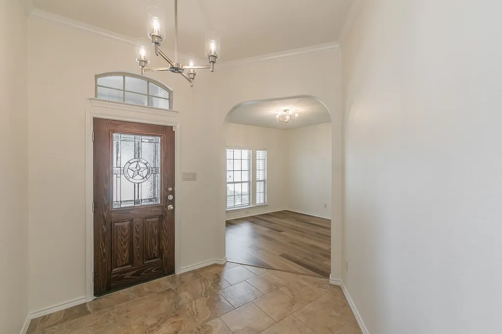 5115 Prestwick Drive Arlington TX 76001