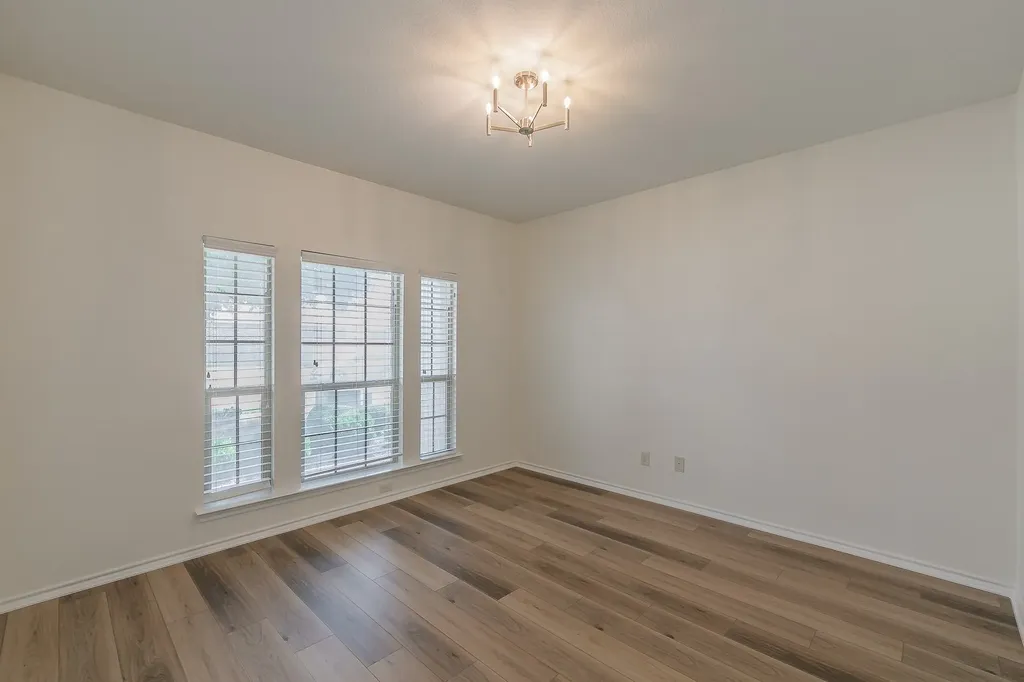 5115 Prestwick Drive Arlington TX 76001
