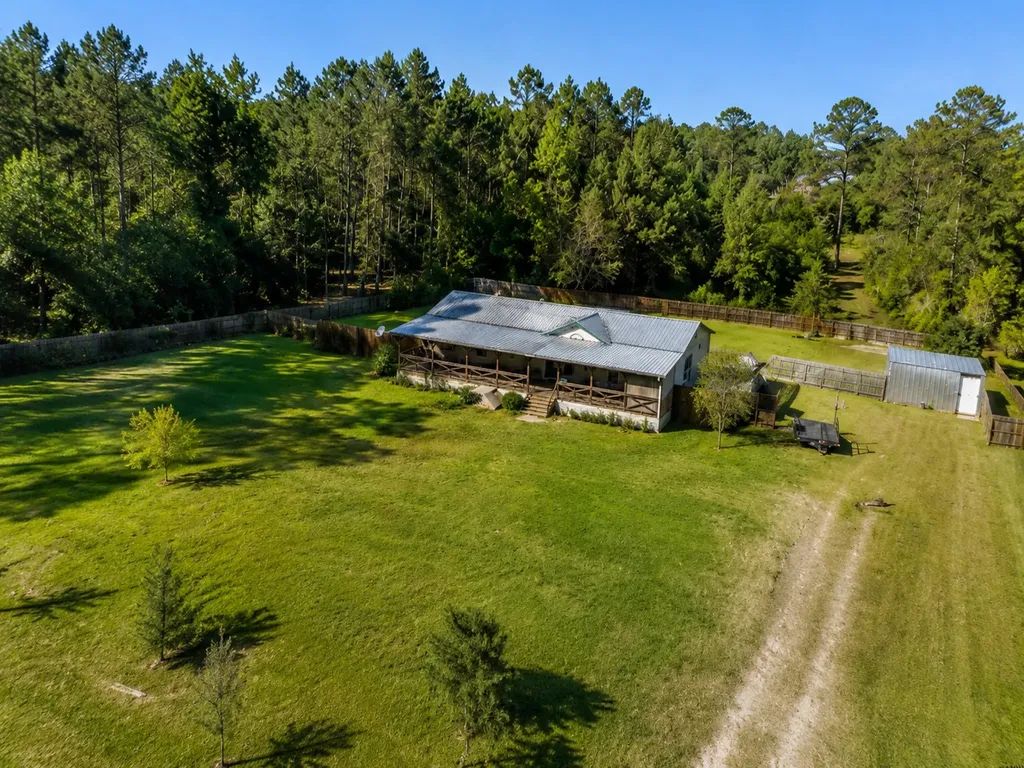 15643 County Road 2177 E Tatum TX 75691