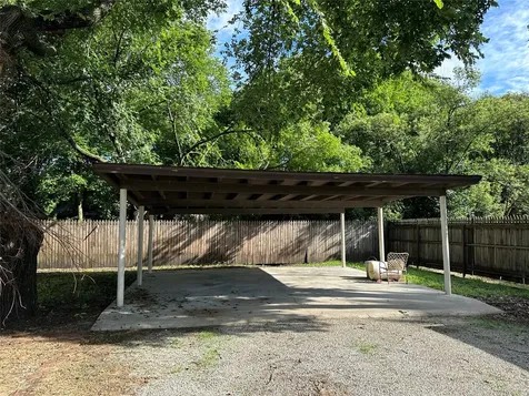 604 Harrel Avenue Bynum TX 76631