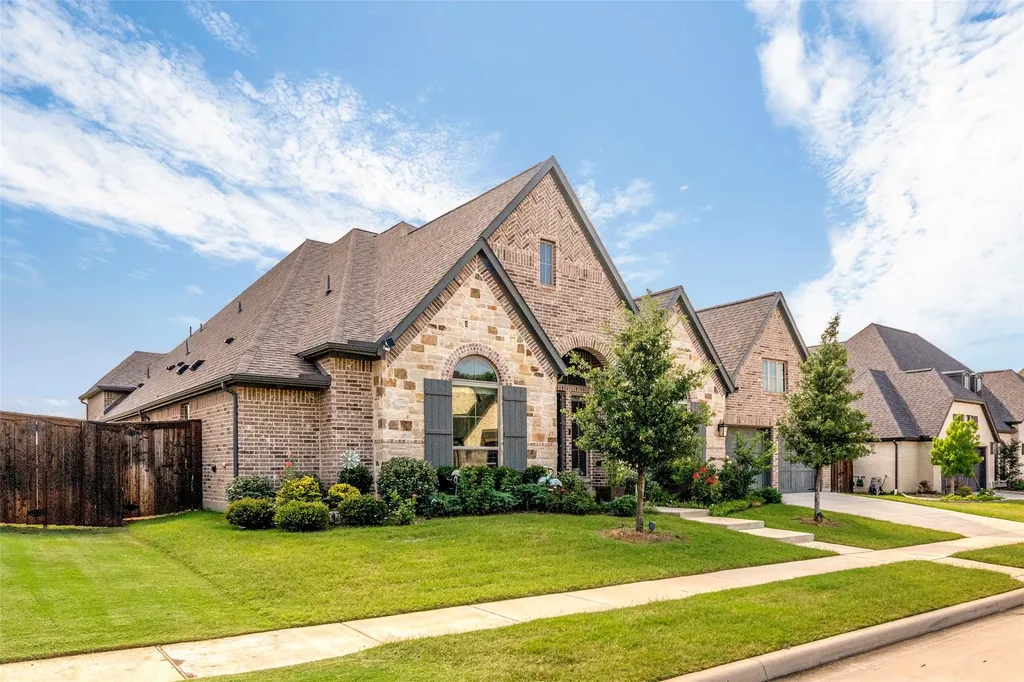 7013 Salmon Springs Drive Argyle TX 76226