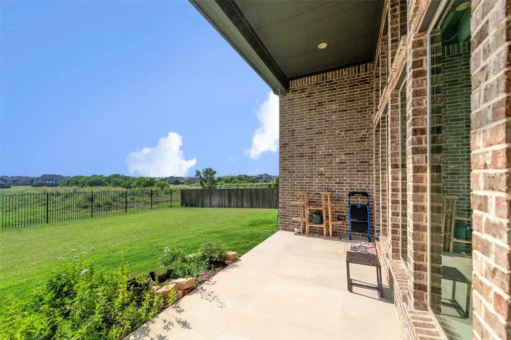 7013 Salmon Springs Drive Argyle TX 76226
