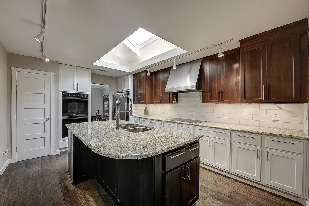 2225 Stone Creek Drive Plano TX 75075