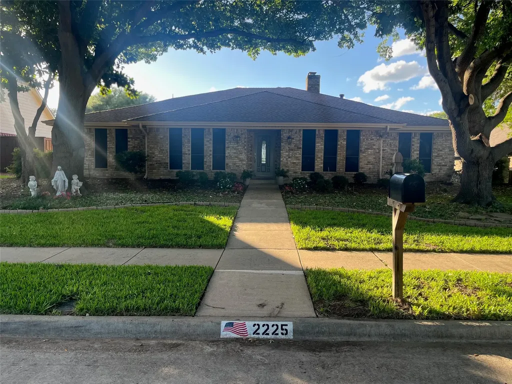 2225 Stone Creek Drive Plano TX 75075