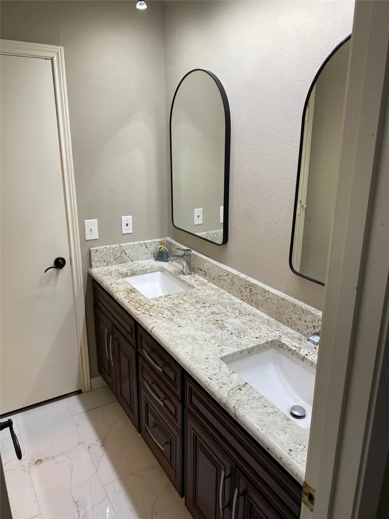 2225 Stone Creek Drive Plano TX 75075