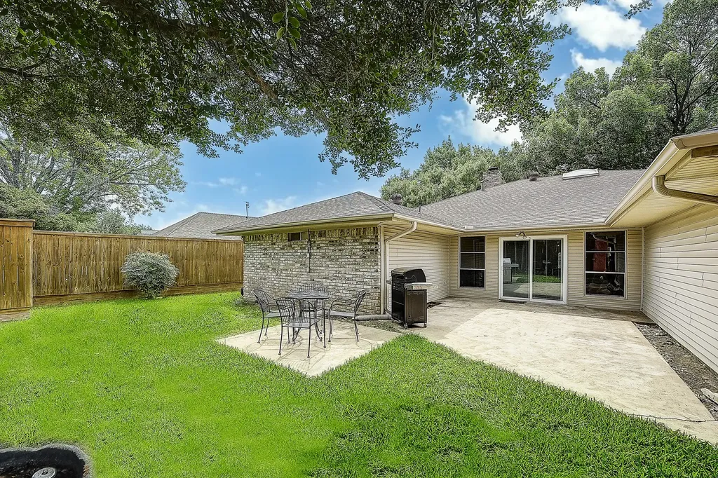 2225 Stone Creek Drive Plano TX 75075