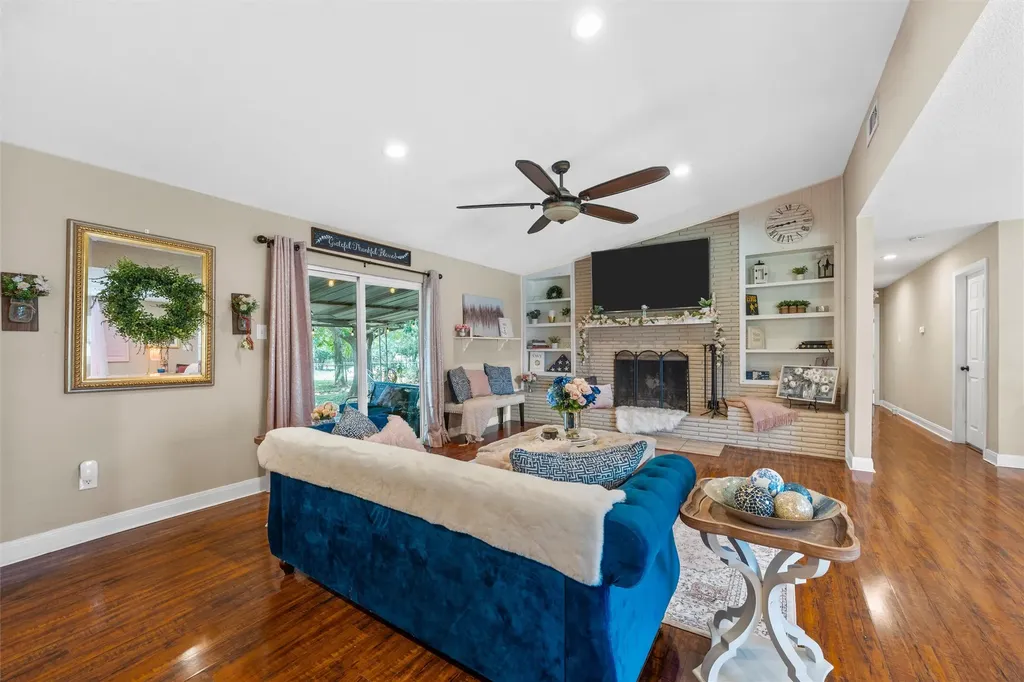 600 S Andrews Drive Robinson TX 76706
