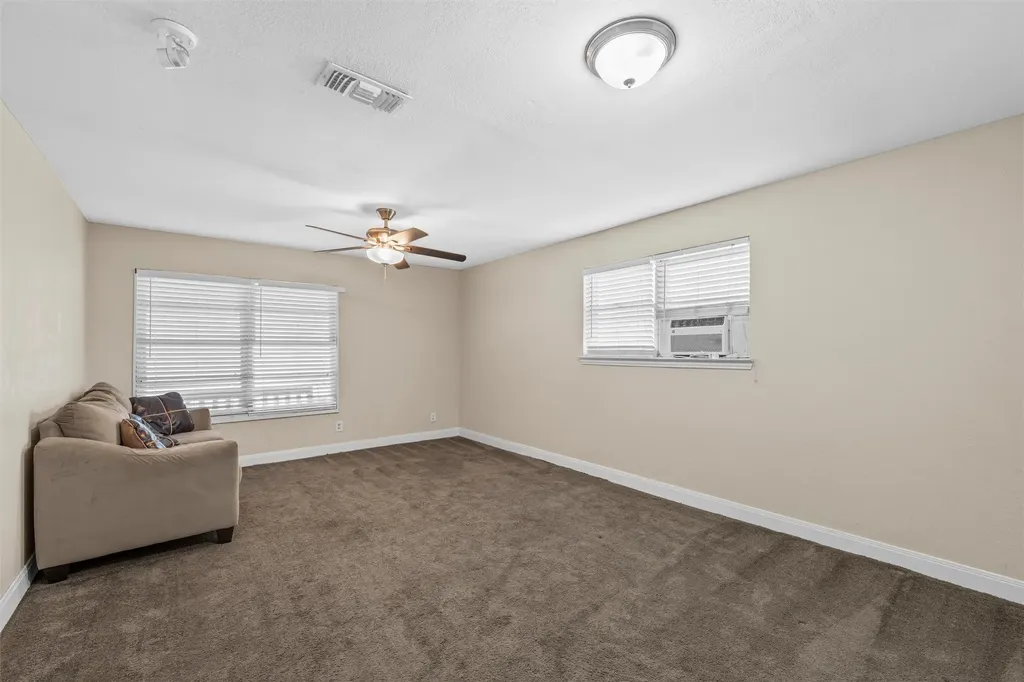 600 S Andrews Drive Robinson TX 76706