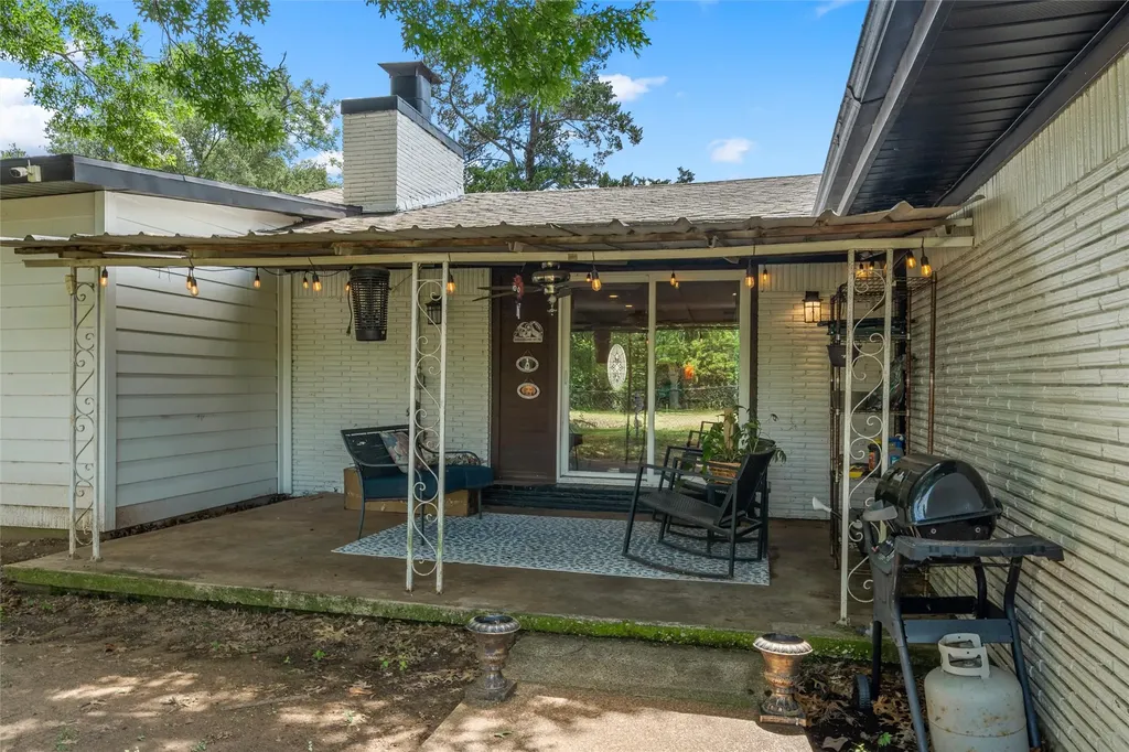 600 S Andrews Drive Robinson TX 76706