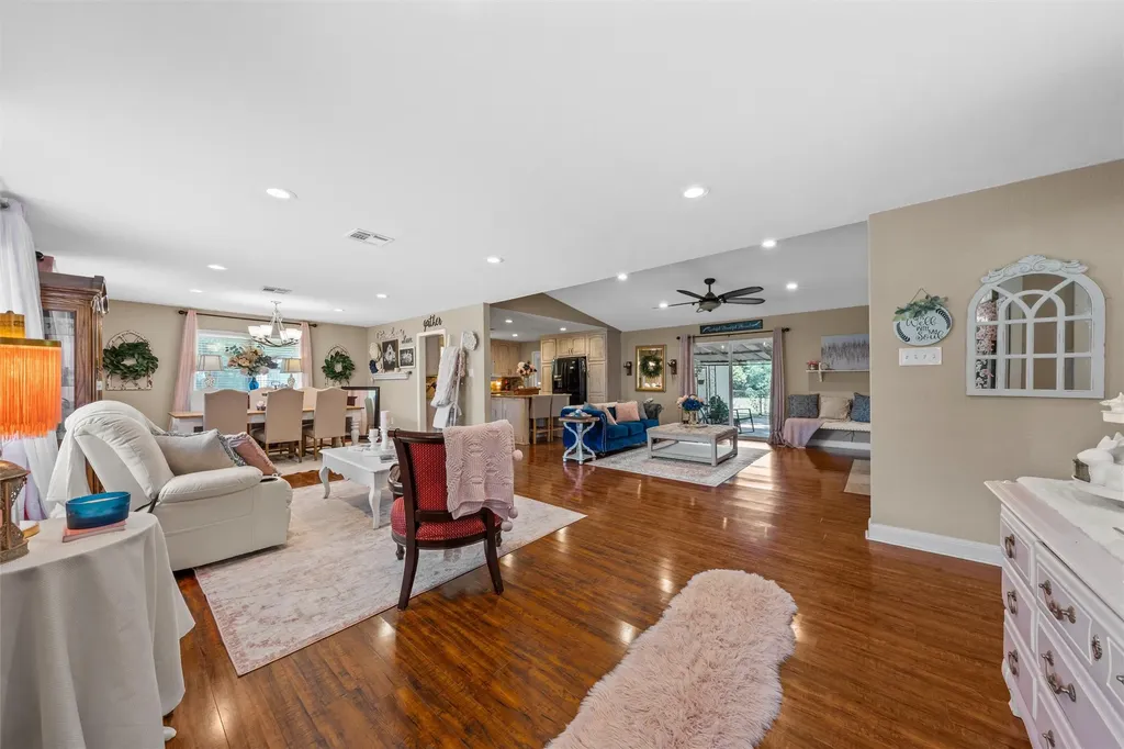 600 S Andrews Drive Robinson TX 76706