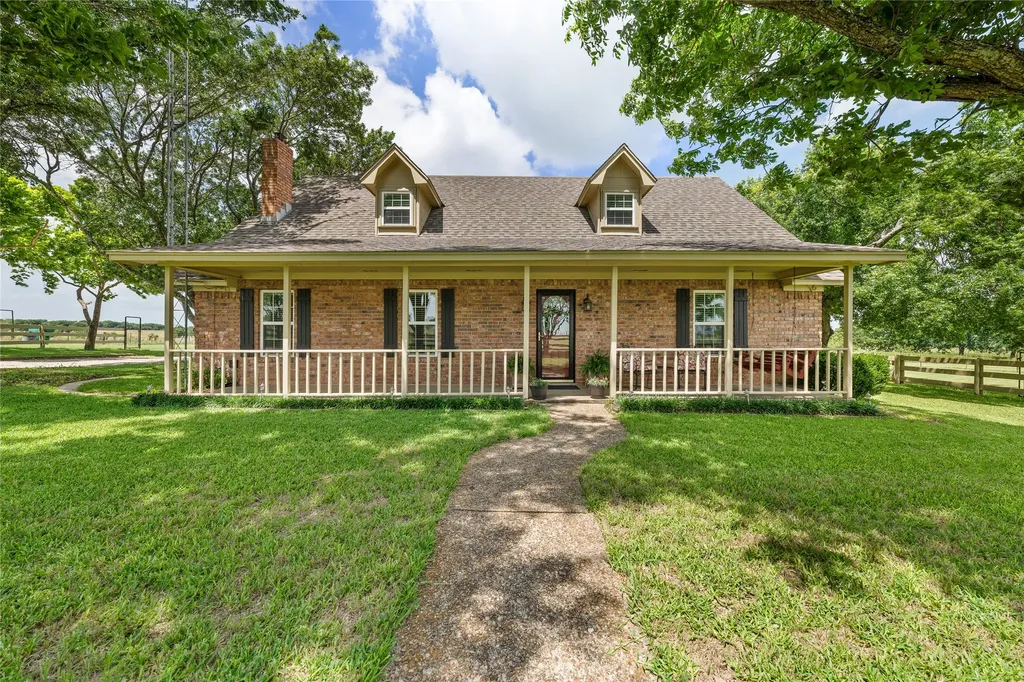 443 Rost Road Mcgregor TX 76657