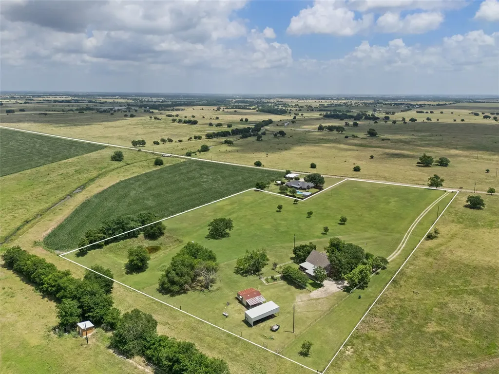 443 Rost Road Mcgregor TX 76657