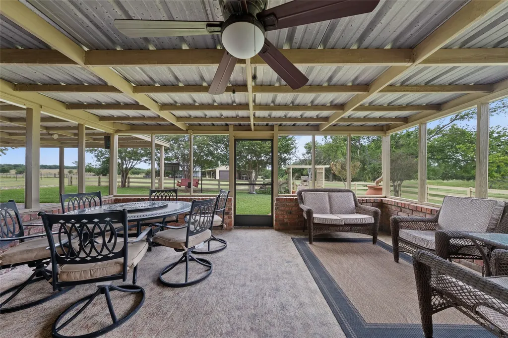 443 Rost Road Mcgregor TX 76657
