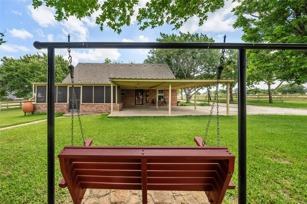 443 Rost Road Mcgregor TX 76657