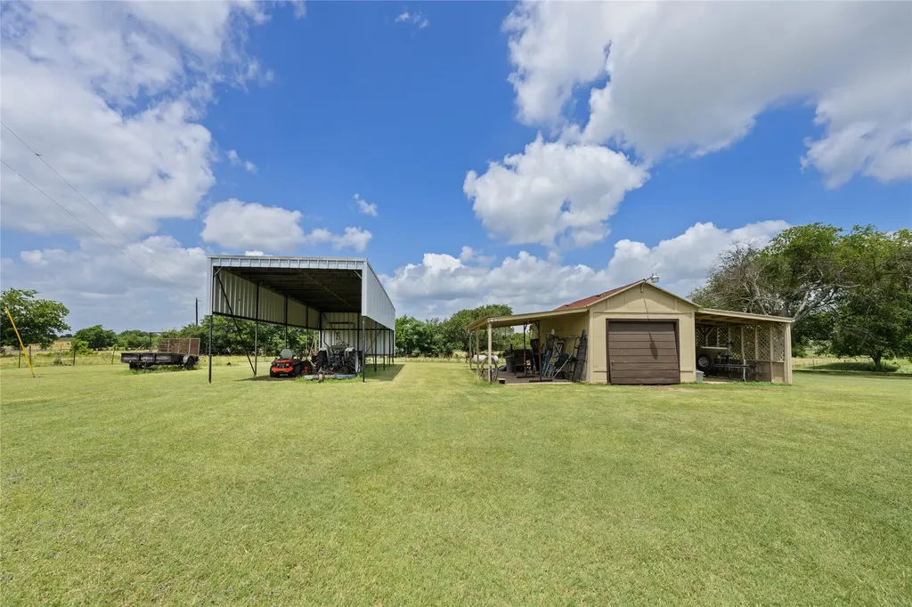 443 Rost Road Mcgregor TX 76657