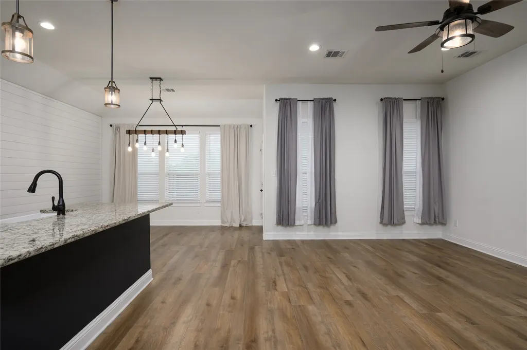 300 Bronco Drive Pilot Point TX 76258