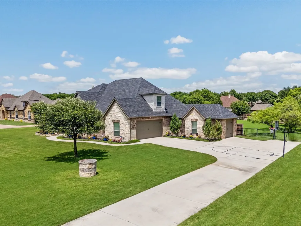 111 Old Base Road Aurora TX 76078