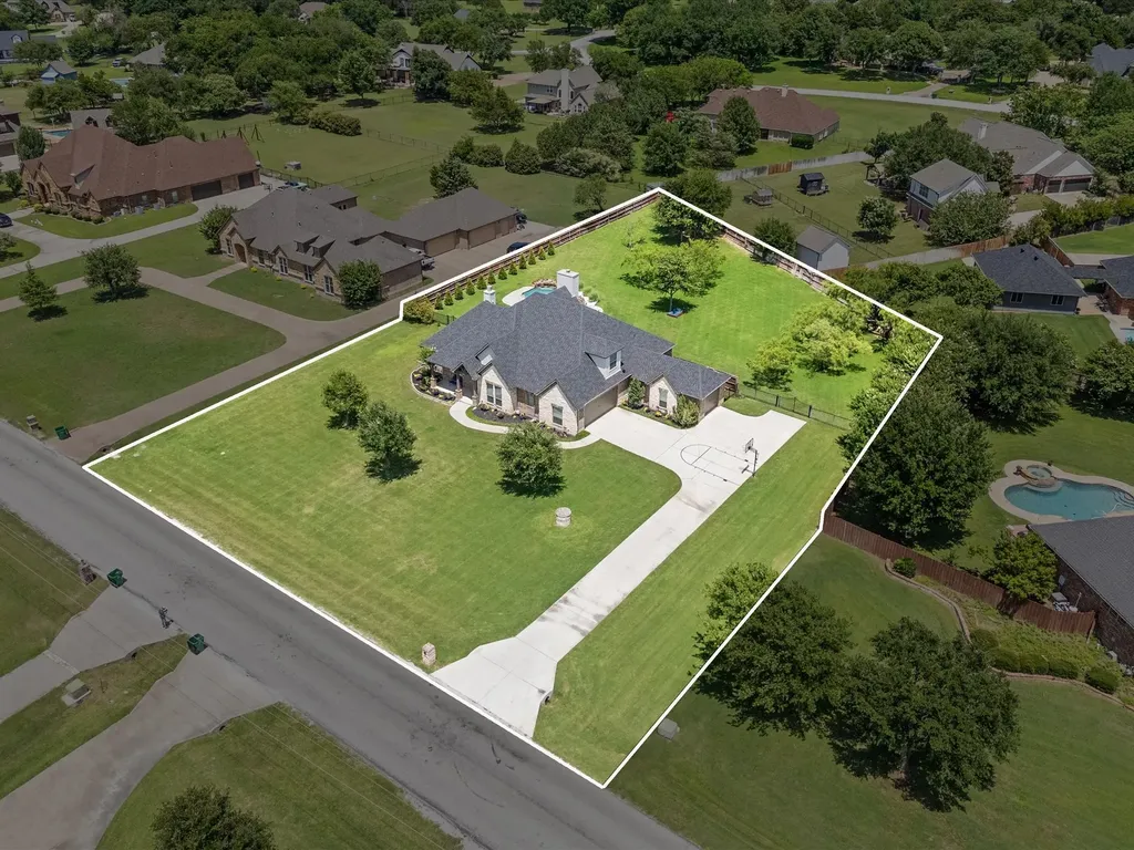 111 Old Base Road Aurora TX 76078